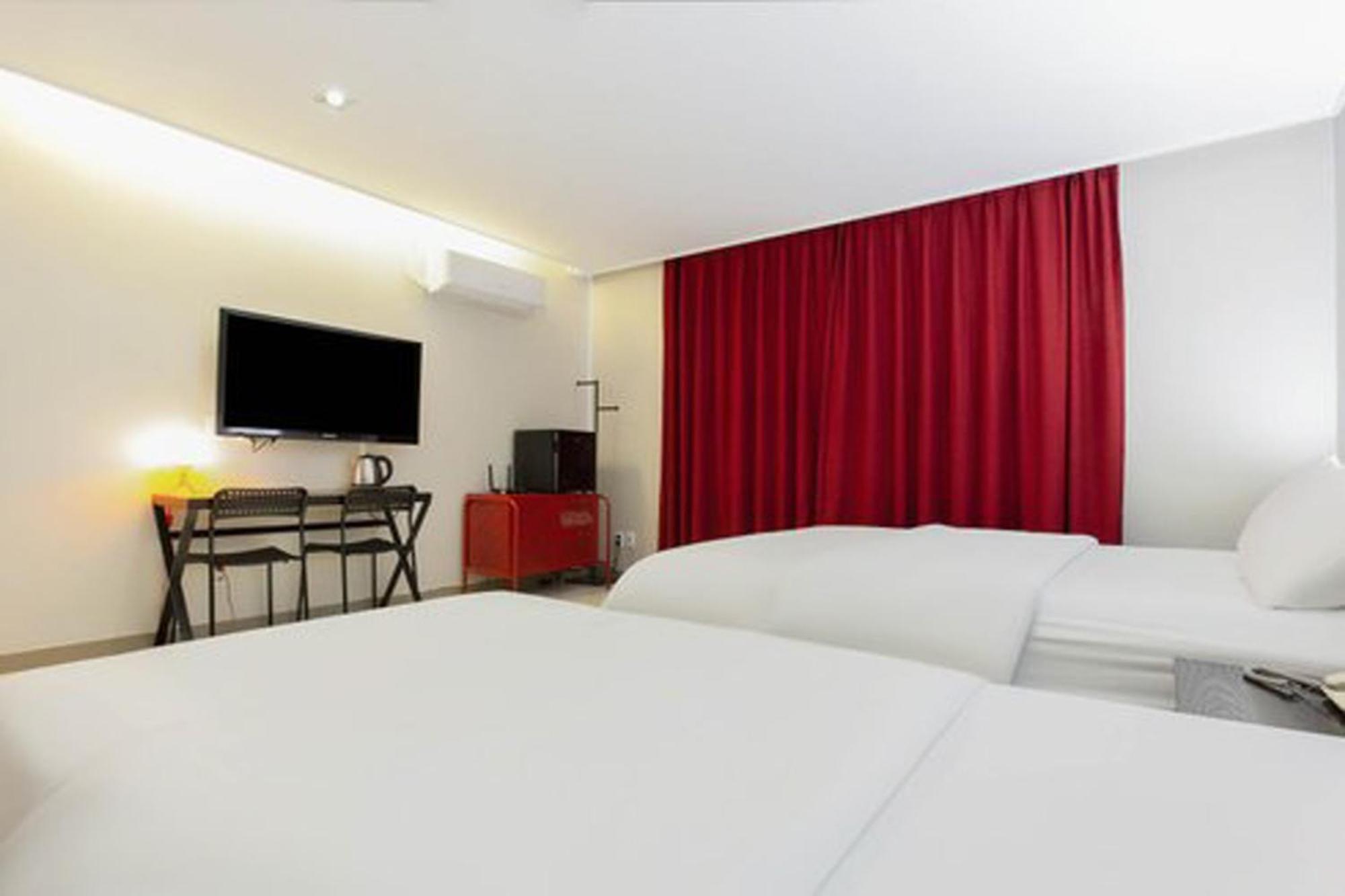 G Tourist Hotel Wolmido Incheon Esterno foto