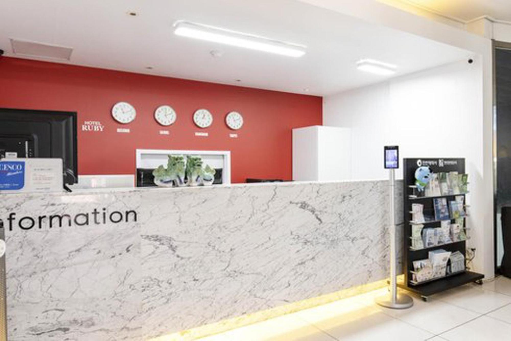 G Tourist Hotel Wolmido Incheon Esterno foto