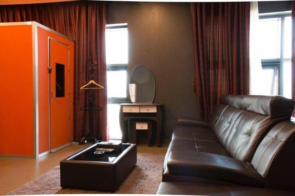 G Tourist Hotel Wolmido Incheon Esterno foto