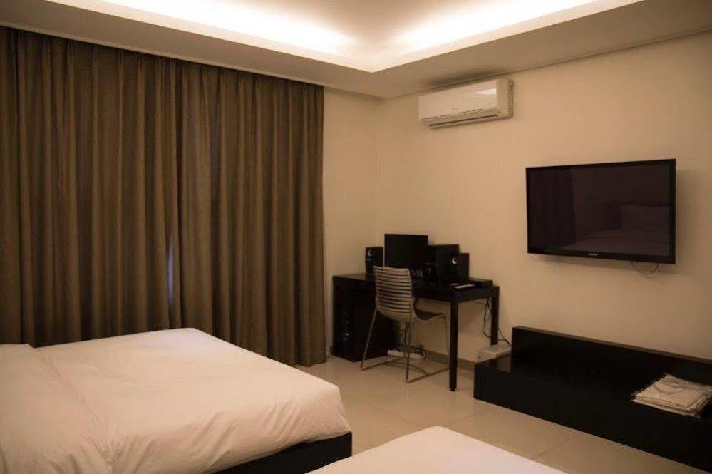 G Tourist Hotel Wolmido Incheon Esterno foto